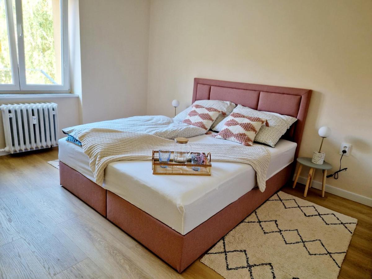 City Center Apartment - Self Check-In Спішська Нова Весь Екстер'єр фото