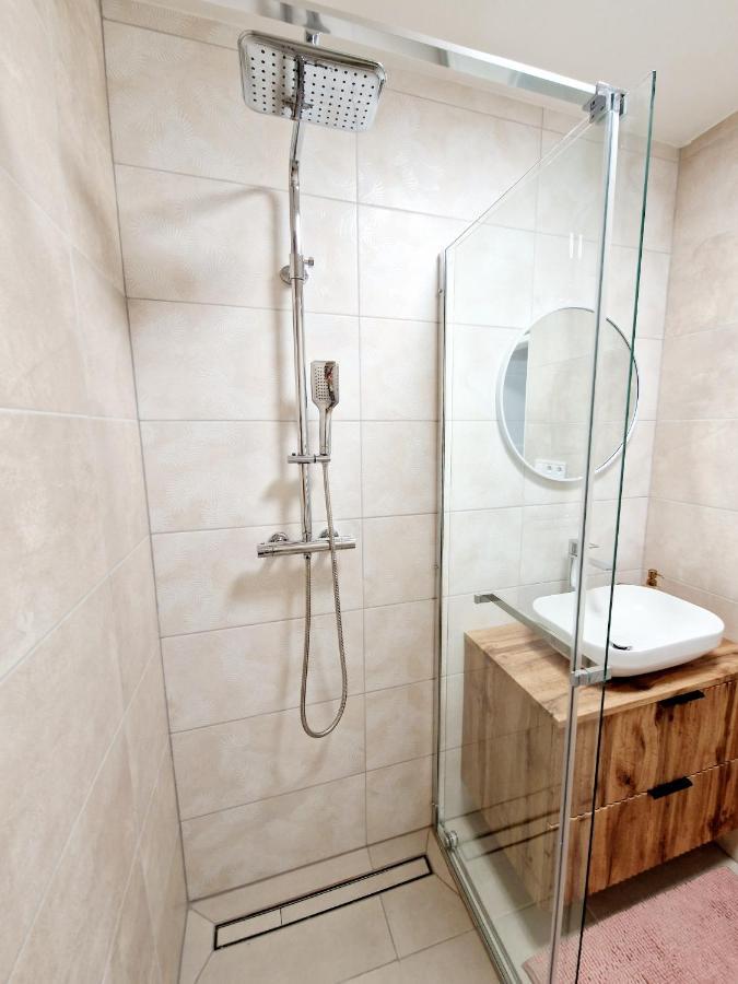 City Center Apartment - Self Check-In Спішська Нова Весь Екстер'єр фото